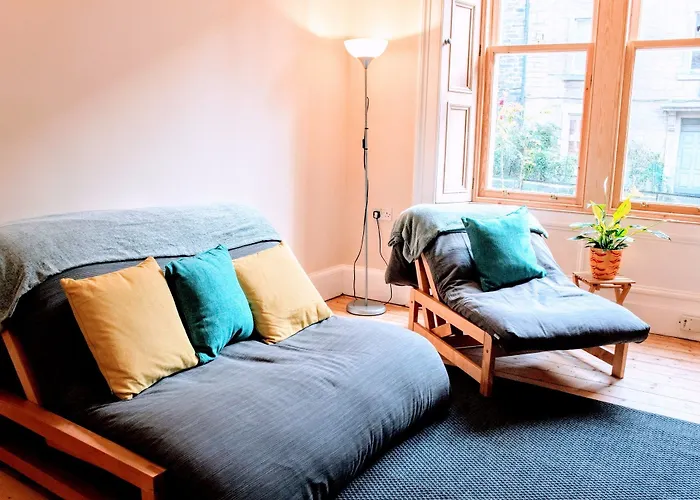 2 Bedroom Flat In City Centre
